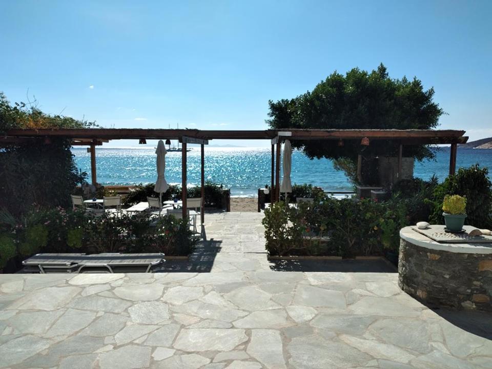 Studios Margarita Platis Gialos  Buitenkant foto